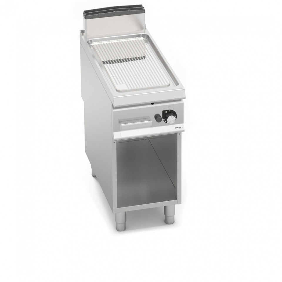 RIBBED GAS GRIDDLE (COMPOUND) ON CABINET