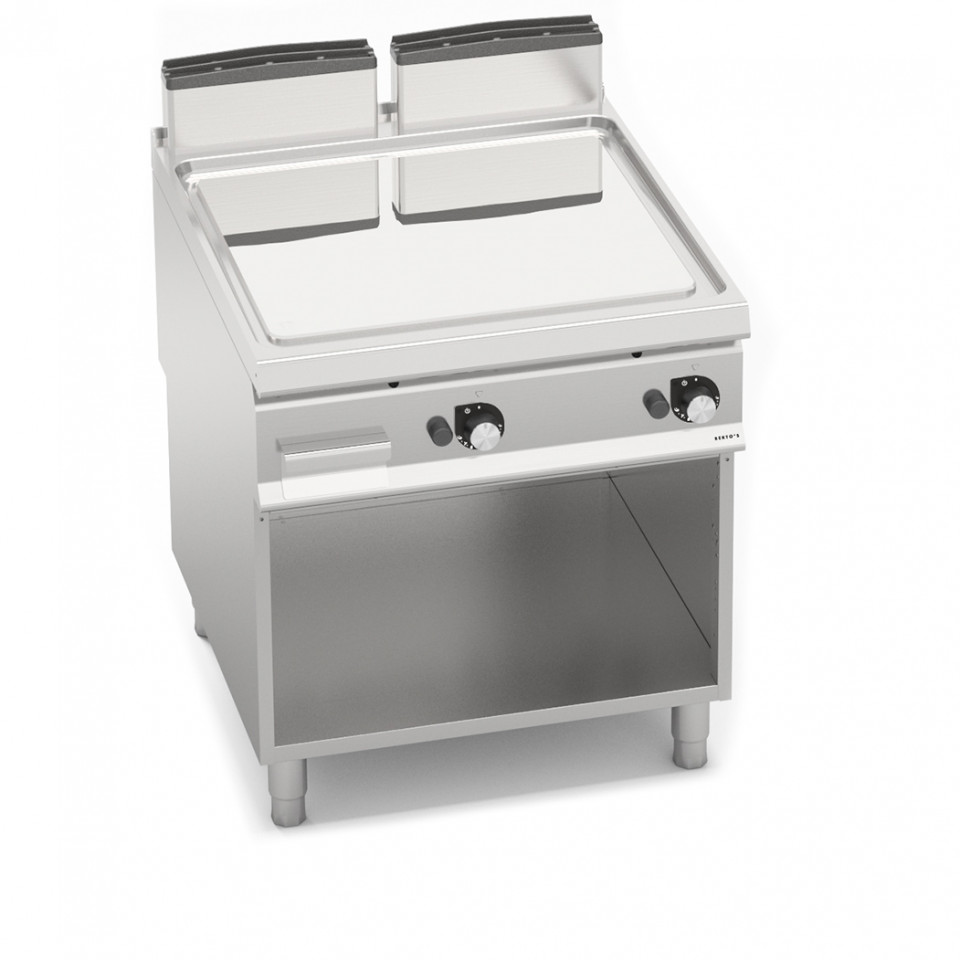 SMOOTH GAS GRIDDLE (COMPOUND) ON CABINET