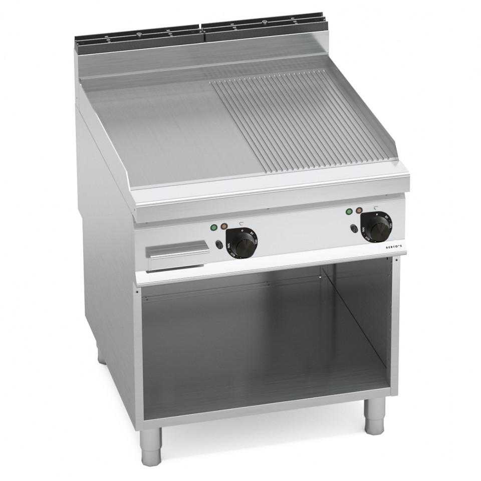 HALF-RIBBED ELECTRIC GRIDDLES ON CABINET